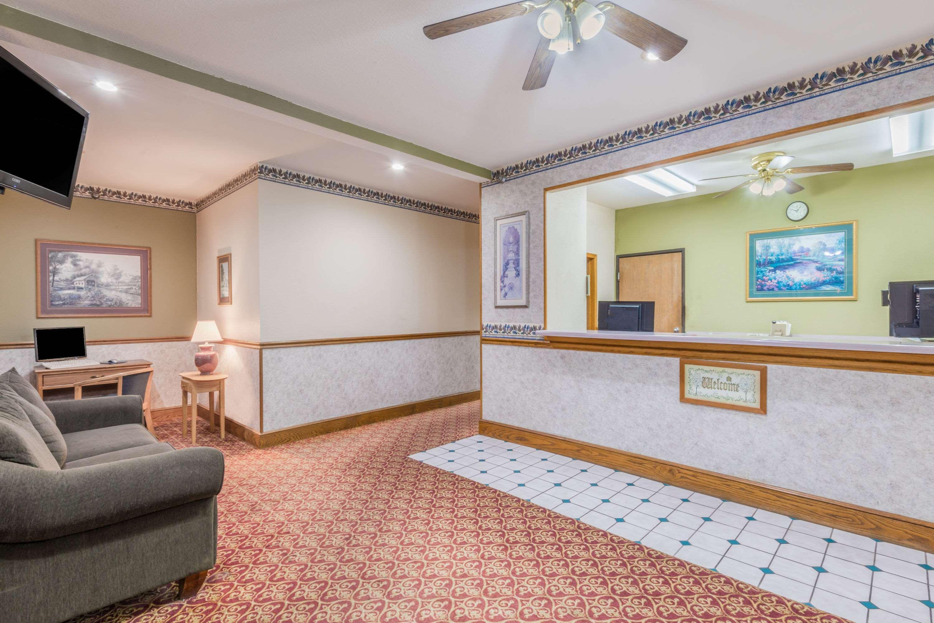 Super 8 By Wyndham Platte City Kansas City Area מראה חיצוני תמונה