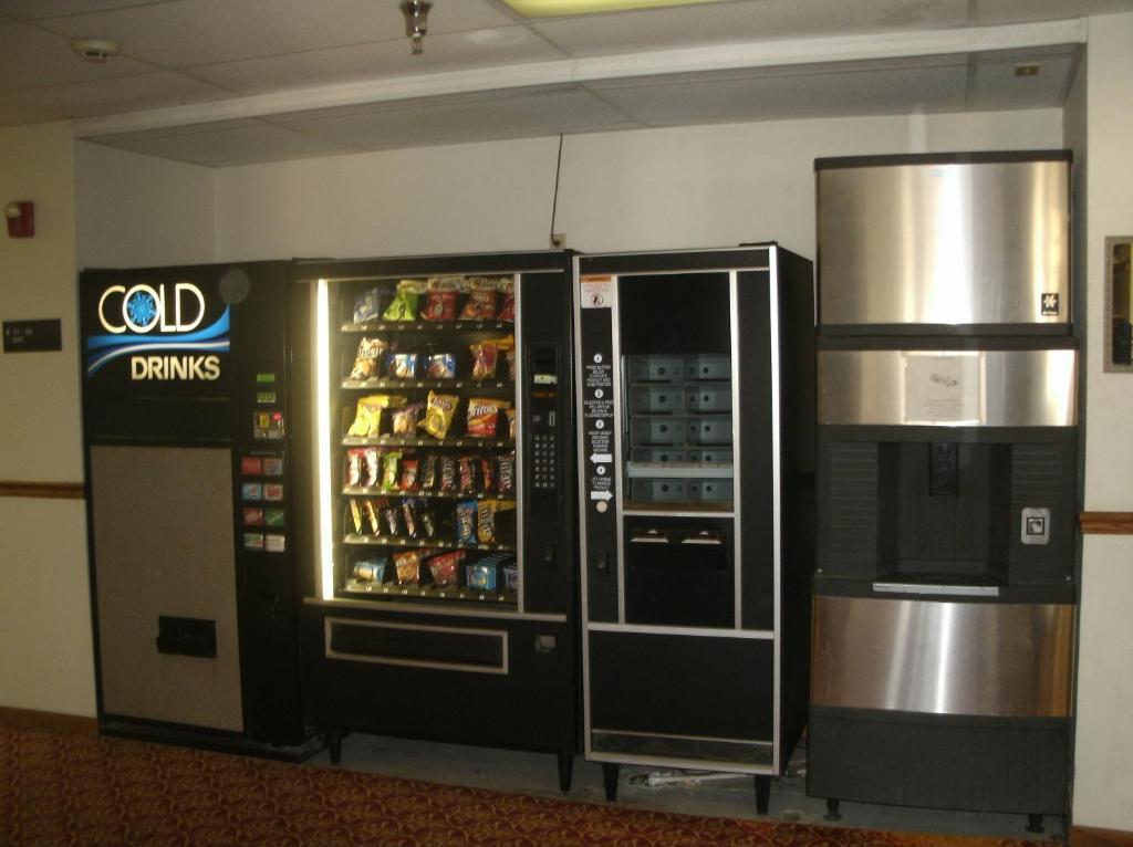 Super 8 By Wyndham Platte City Kansas City Area מראה חיצוני תמונה