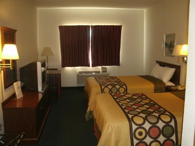Super 8 By Wyndham Platte City Kansas City Area מראה חיצוני תמונה