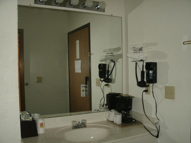 Super 8 By Wyndham Platte City Kansas City Area מראה חיצוני תמונה